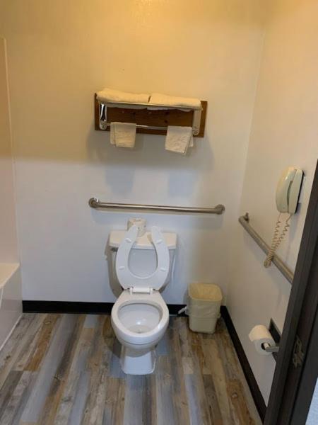 Super 8 By Wyndham Frankfort In Bagian luar foto