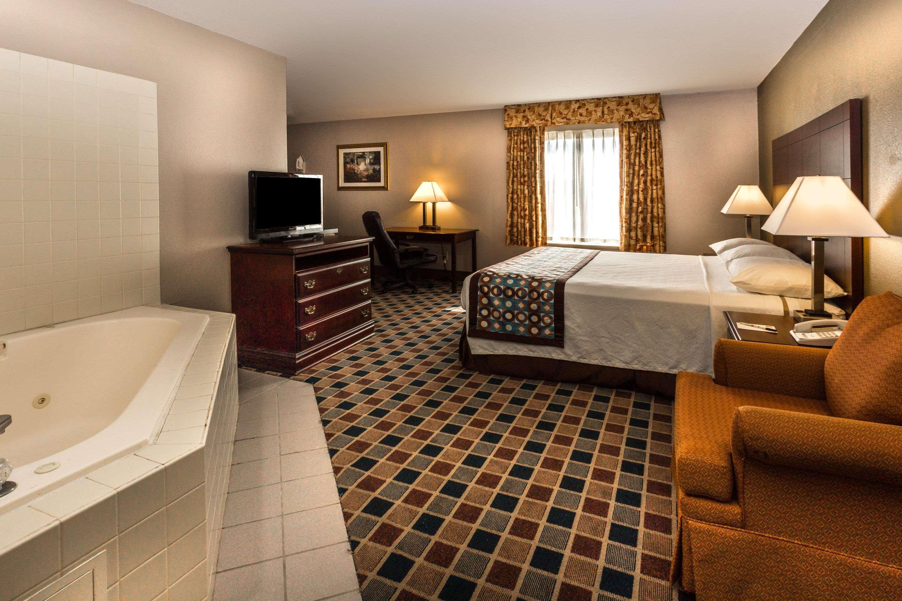 Super 8 By Wyndham Frankfort In Bagian luar foto