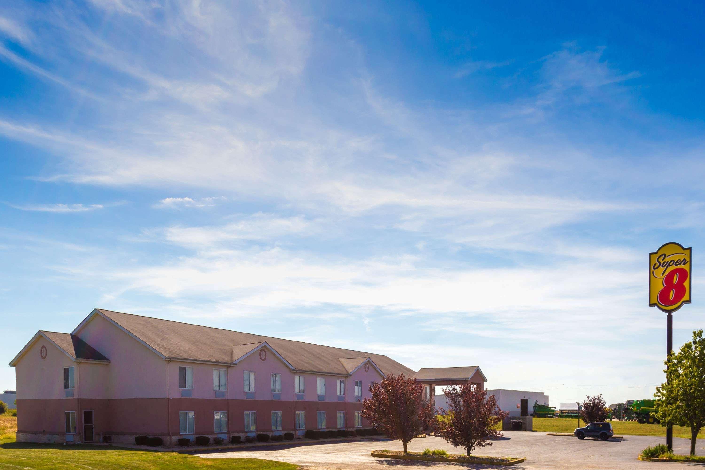 Super 8 By Wyndham Frankfort In Bagian luar foto