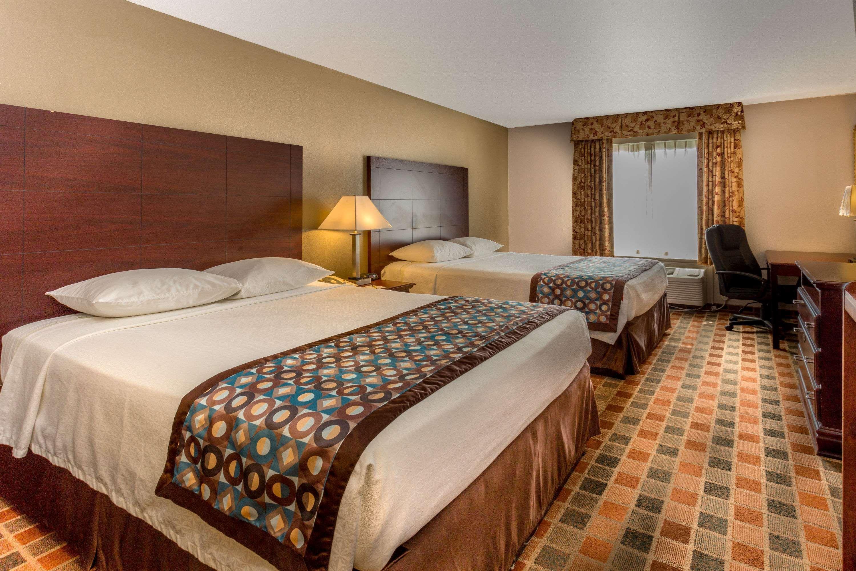 Super 8 By Wyndham Frankfort In Bagian luar foto