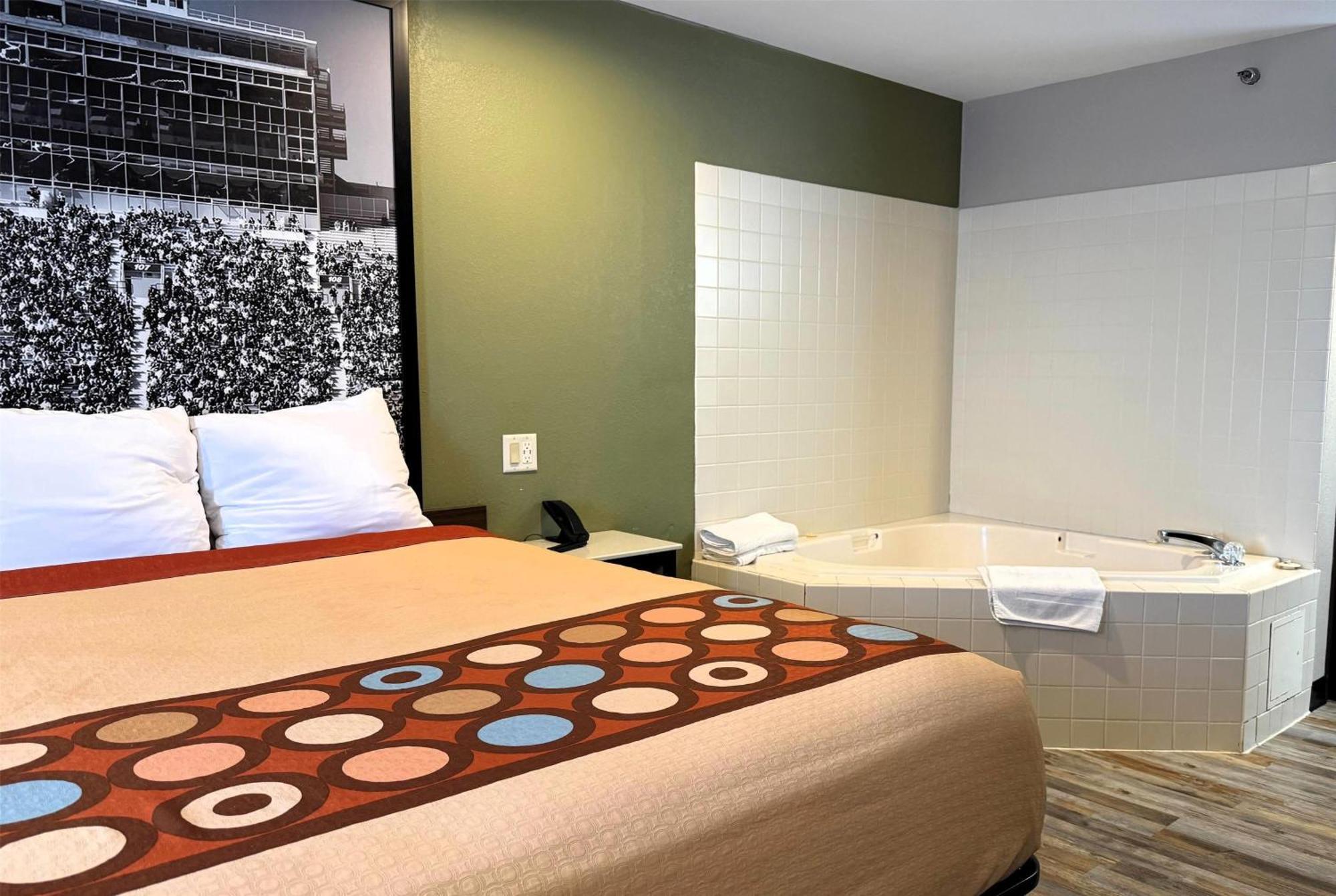 Super 8 By Wyndham Frankfort In Bagian luar foto