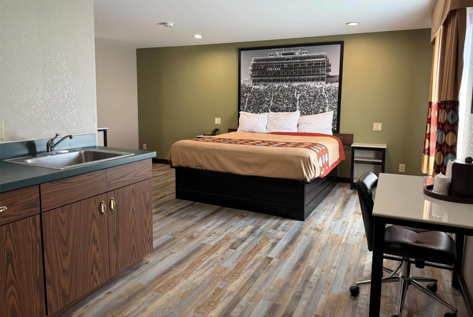 Super 8 By Wyndham Frankfort In Bagian luar foto