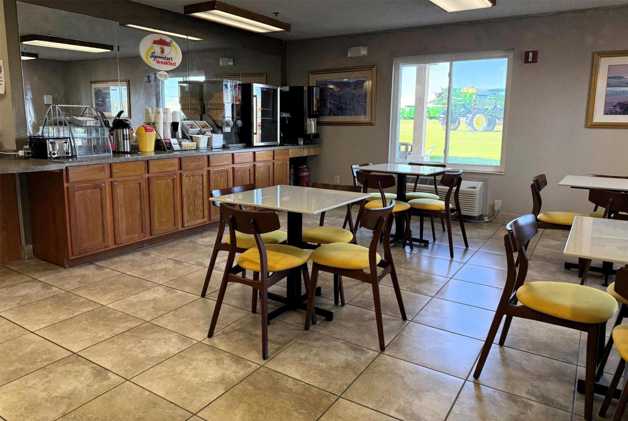 Super 8 By Wyndham Frankfort In Bagian luar foto